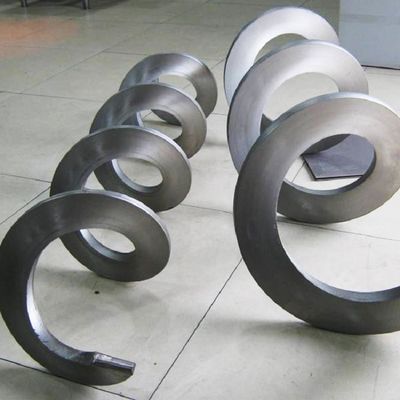 สกรูลำเลียงกากตะกอนเหล็กแมงกานีส สายพานลำเลียงเกลียวแบบไม่มีเพลาสำหรับผงทรายแห้ง