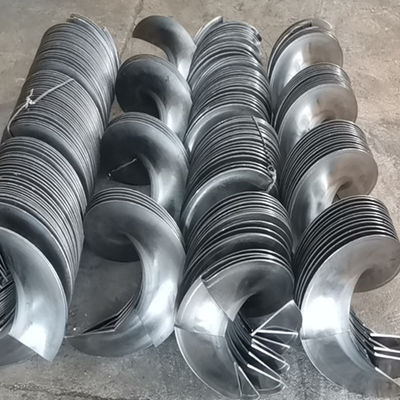 สายพานสกรูเหล็กกล้าคาร์บอนที่ปรับแต่งได้สายพานป้อนผงแห้งชนิด U ยาว 7 ม