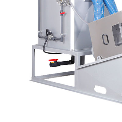 อุปกรณ์แยกกากตะกอนน้ำเสียแบบอัตโนมัติ 1,000-5000000L ในโรงงานปิโตรเคมี