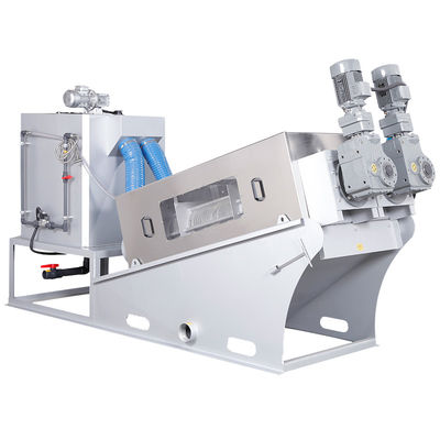 อุปกรณ์แยกกากตะกอนน้ำเสียแบบอัตโนมัติ 1,000-5000000L ในโรงงานปิโตรเคมี