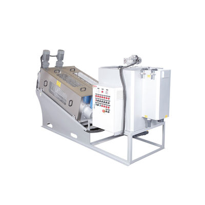 อุปกรณ์แยกกากตะกอนน้ำเสียแบบอัตโนมัติ 1,000-5000000L ในโรงงานปิโตรเคมี