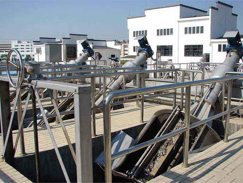 ถังขยะโฮลดิ้งบาร์หน้าจอบำบัดน้ำเสียโรงบำบัดน้ำเสีย