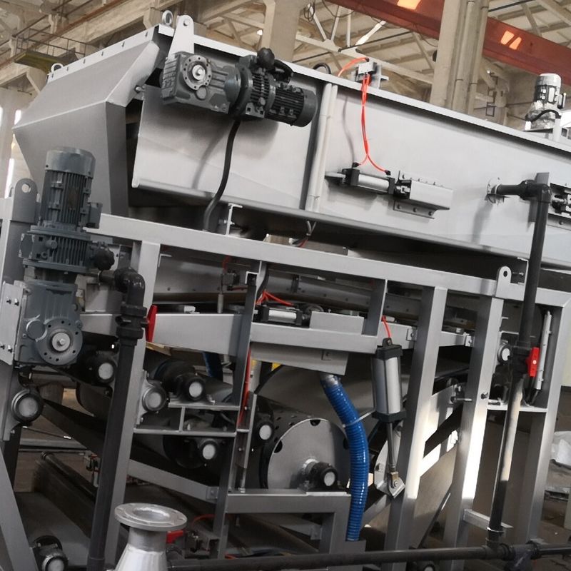 เครื่องกรองกากตะกอนสายพานแบบโรตารี่แบบโรตารี่แบบกด 500mm 5m3 / H
