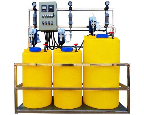 1000L/H PE Pac Pam Flocculant เครื่องจ่ายยาอัตโนมัติละลายช้า