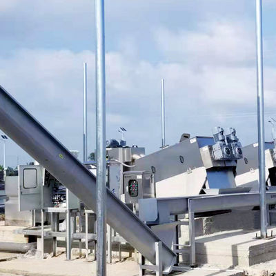 10m3 / H Sludge Dewatering Machine การกรองความเข้มข้นกดการแยกของเหลวที่เป็นของแข็ง Integrated Screw Stacker