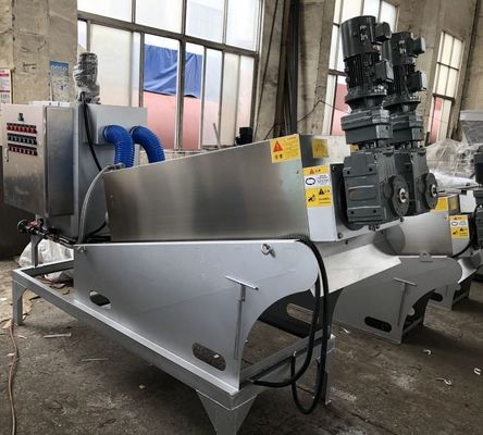 5m3 / H สเตนเลสสตีล Stacker เพาะเลี้ยงสัตว์น้ำเกลียว Sludge Dehydrator