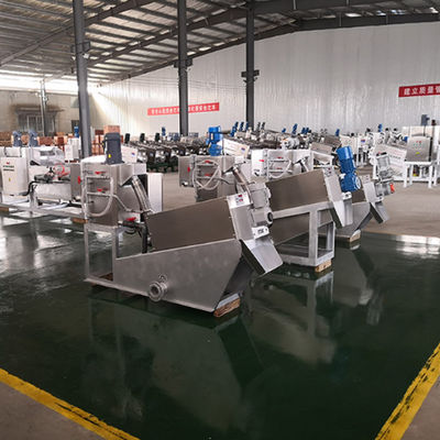 50m3 / H Screw Press Sludge Dewatering Machine สำหรับโรงงานเคมี