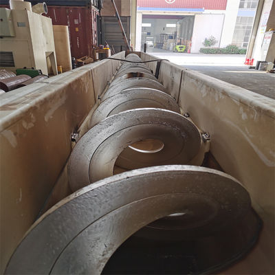 โรงงานบำบัดน้ำเสีย Shaftless Spiral Conveyor Grid อุปกรณ์ลำเลียงสารตกค้าง