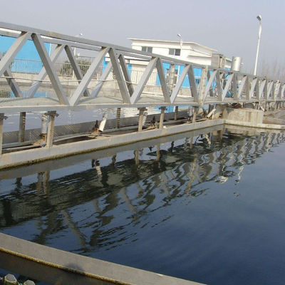 304 เครื่องขูดตะกอนแบบสะพานเหล็กสแตนเลส Air Flotation Tank Mud Scraper