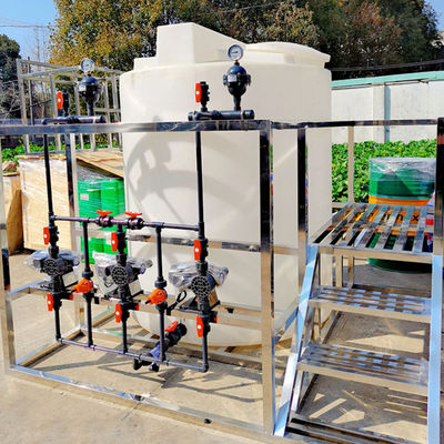 CE ISO 250L~10000L เครื่องจ่ายยาอัตโนมัติ PAC/PAM Flocculant Dosing System