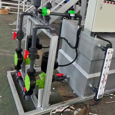 การปรับแต่ง 6000L/H Automatic Chemical Dosing Device Powder Dosing Machine