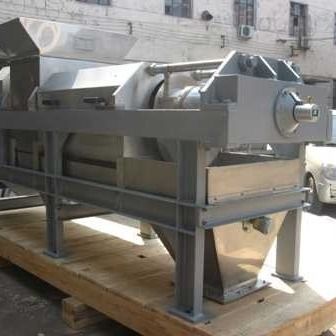 เครื่องกดกากตะกอน 300mm, 4.0m3 / h เครื่องกดสกรู Dewatering