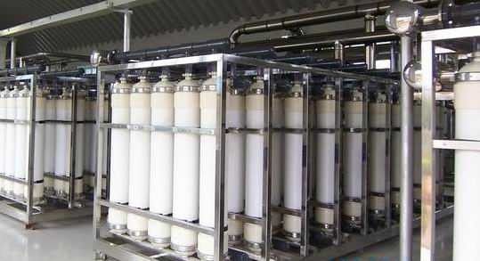 ระบบกรองน้ำเสีย GMP, ระบบ Reverse Osmosis ในอุตสาหกรรมเครื่องดื่ม